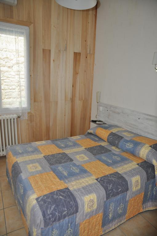 Auberge Des Platanes La Roque-Gageac Habitación foto
